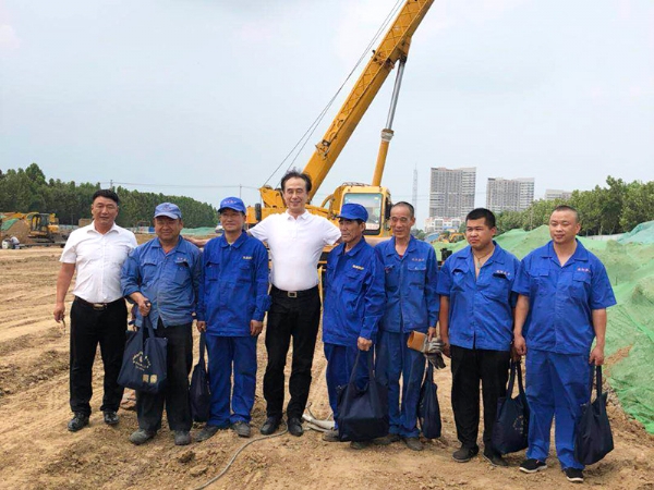 任城區工會慰問工作人員